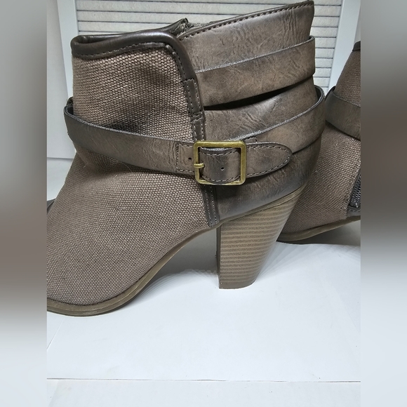 LC Lauren Conrad: High Heel Ankle Booties/Boots ❤️ - Picture 4 of 14